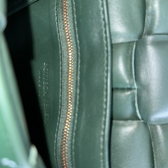 Bottega Venetta Padded Cassette Bag Quilted Lambs Leather exquisite condition - Picture 7 of 12